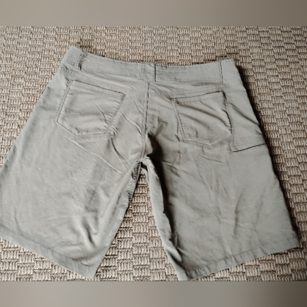 Men's KUHL Shorts SZ 36